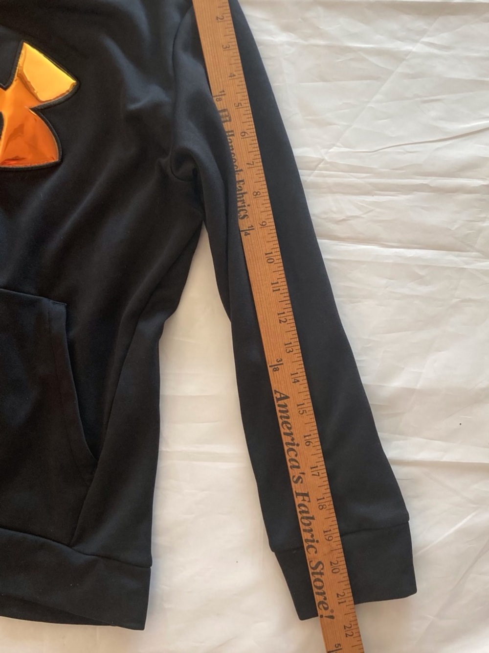 Under Armour Girls Armour Fleece Iridescent Big Logo Hoodie-Black/Gold Youth XL - Picture 4 of 10